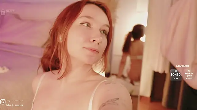 Alysuuun - Ride on dildo in my tight pussy
