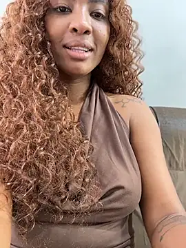 Angel_preta - Mostrar Mamilo na barbearia
