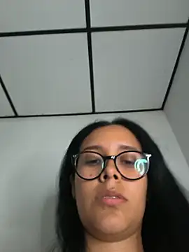Annya-sweet - My neighbor can see my boobs haha