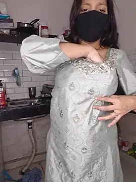 Miss_haniya01 - Cum in her mouth ticket show