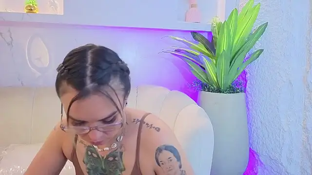 Zarcasutra_t - Tits flash🍒