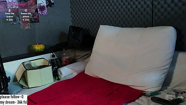 Fluffy_Cloude - lush in pussy