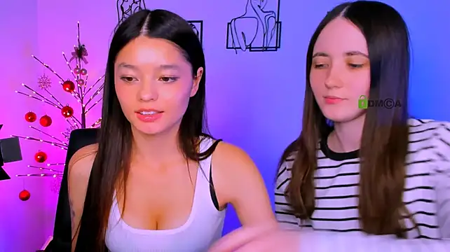 Bella_dorn - show bra Charlie