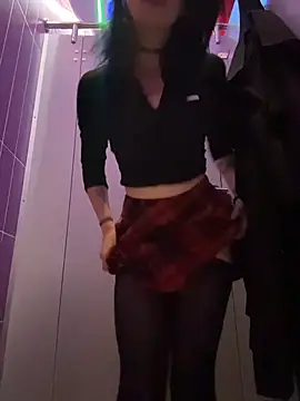 LishuMeow - sneak & get naked in real public place😱