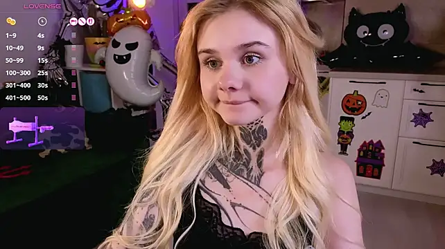 Britney_Lynch - doggy+show ass in panties
