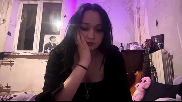 Lilithecrzy - a little peek at my tummy