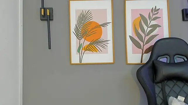 Tania_fulkers - Make my tits drip and then suck on them