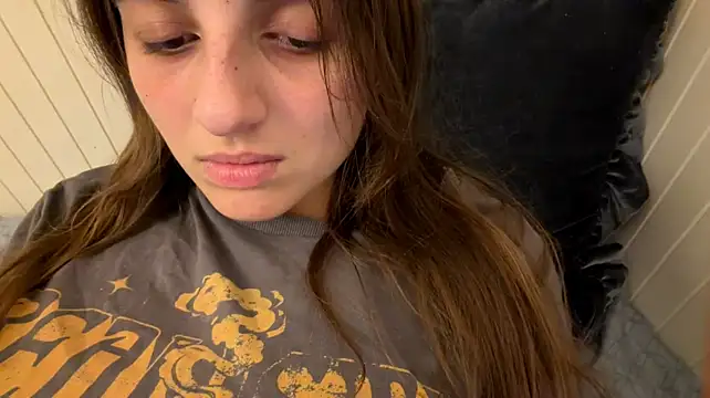 ActaedCottage - Shake my boobs