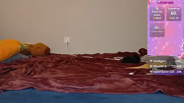 CuteBunnyxox - sexowny pokaz tyłeczka i dziurki analnej
