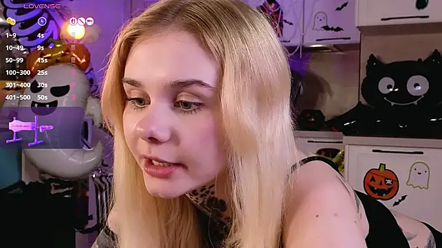 Britney_Lynch - doggy+show ass in panties