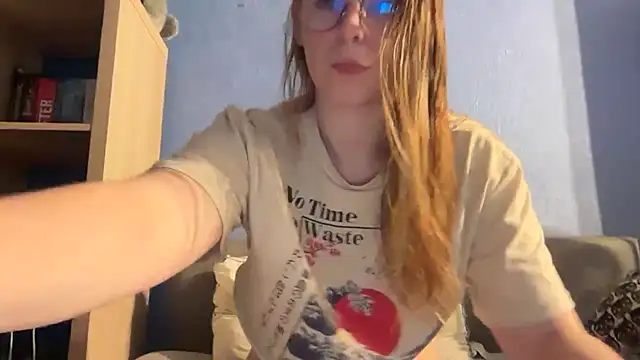 Thepretiestgirlhere - twerk en levrette 🥵🍑 !!!