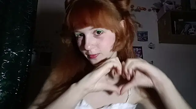 CristinPiccirillo - I tease with my fingers in panties