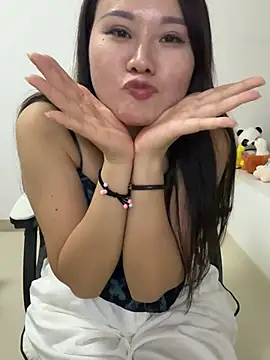 Yong0011 - 家庭主妇寂寞难耐！