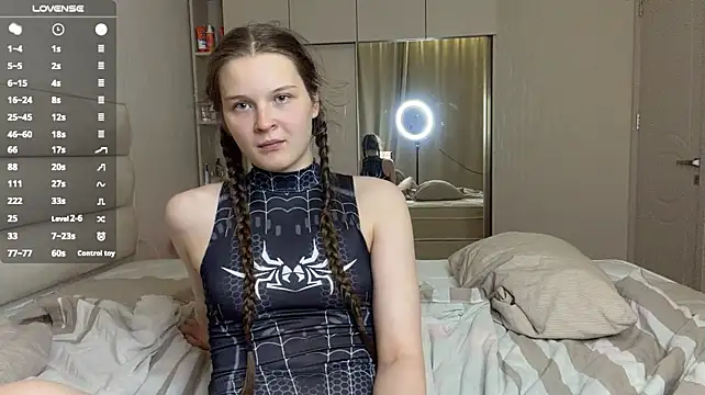 LongChillGerl - slap my ass x10 every 50 tokens