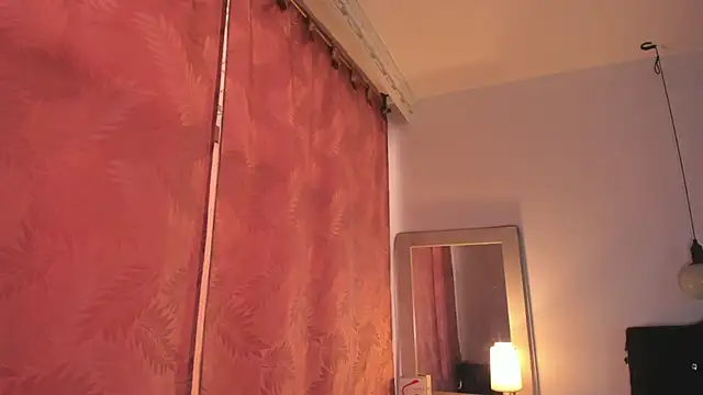 Enola_holmess - naked me and oil in tits