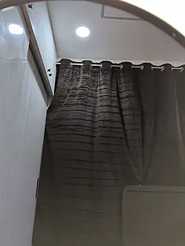 Shriya_reddy - Stay with panty and bra for 3mnts