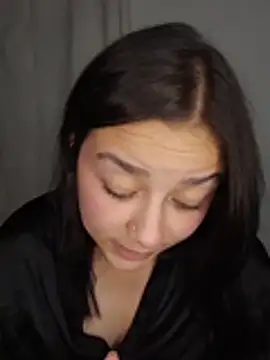 EmilyRoy77 - Show pussy