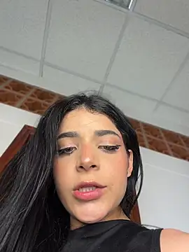 ArieliciousXXX - FUCK PUSSY WITH DOMI IN FRONT OF PEOPLE