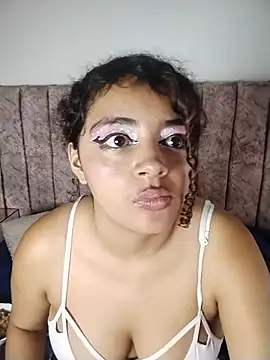 Dahlia_rossee - girl with bigtits will remove her top🍒