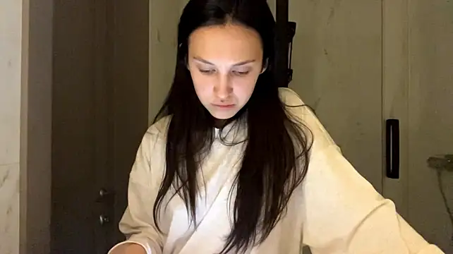 MarinaTuray - FLASH MY UNDERBOOBS