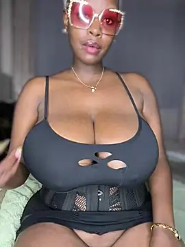 ScarletMuseX - Dildo fuck upclose