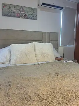 Valecruz903 - Naked/clap