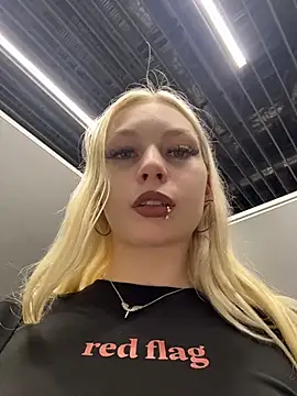AngelinaTous - I'll show my ass + spank 5 times