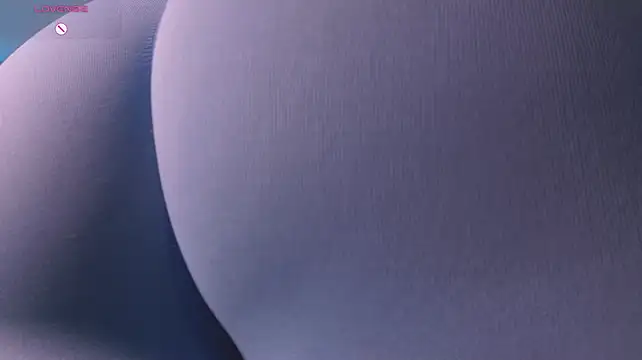Smiley_Mia - jiggle booty