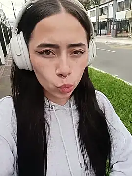 Ivyy_sweet_ - Flash Boobs + oil