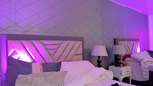 Naomi-Haruno - Cum with us.💜