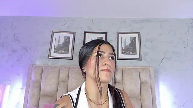 ChloeBliss_ - dildo and squirting
