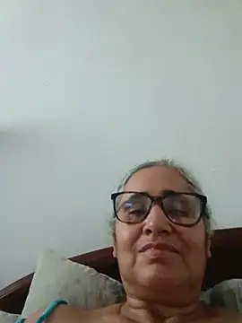 _candi - Aceite en las tetas