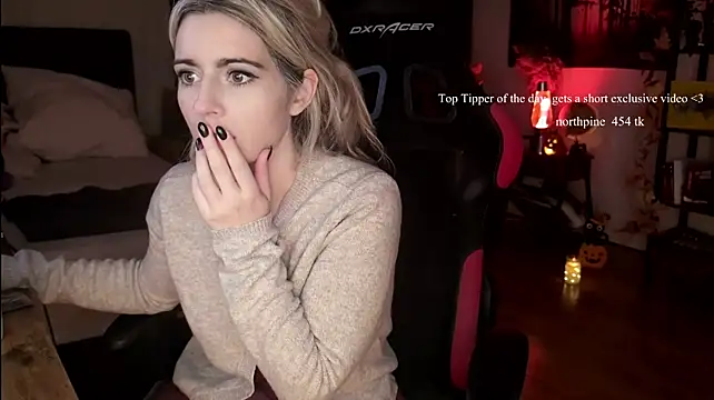 Lisaonthemoon - Last tipper gets 3 Videos