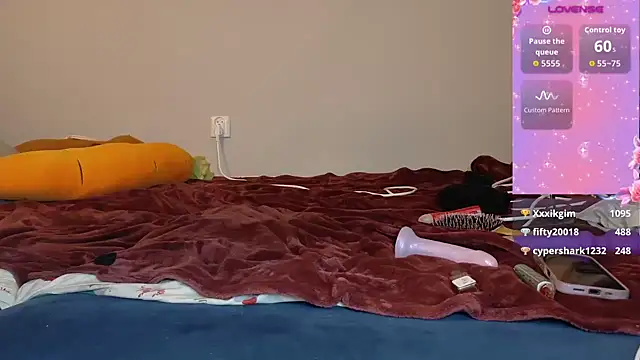 CuteBunnyxox - sexowny pokaz tyłeczka i dziurki analnej