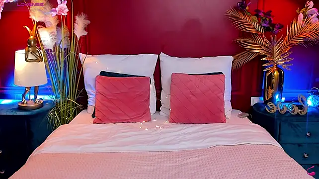 LunaKale - playing with a pussy( dildo+domi)