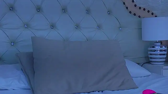 AlaskaWilliams - Footjob with their feet in socks 🍆