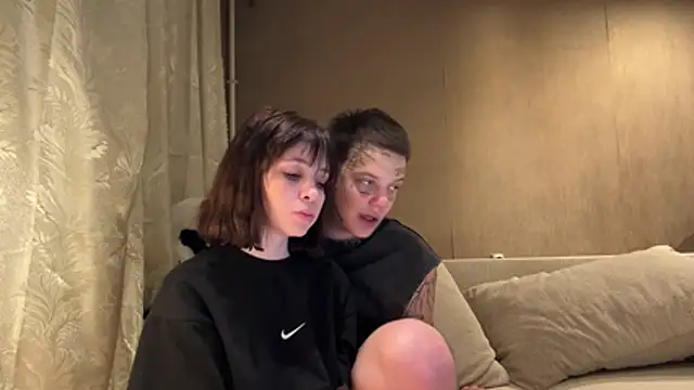 DuoWhisper - Squeeze my boobs