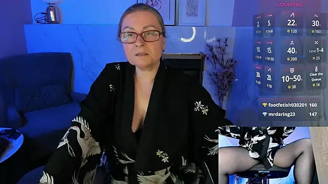 Alexandra_Kind - The last tipper gets a present