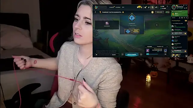 Lisaonthemoon - Last tipper gets 3 Videos
