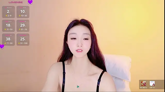 Hyp0crite - 乳液揉胸