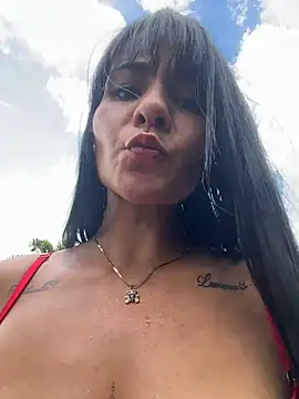 LuxeBrunetteXXX - FREE TITS MOMMY🍒