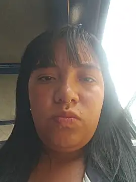 Misaamanne__ - Shows boobs