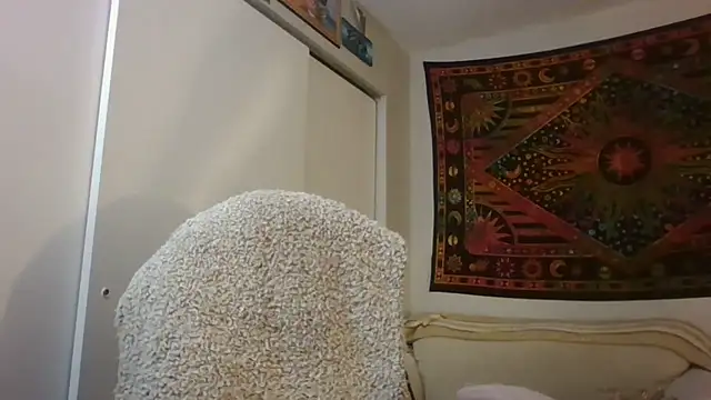 Madzbailey - Two toy squirt show