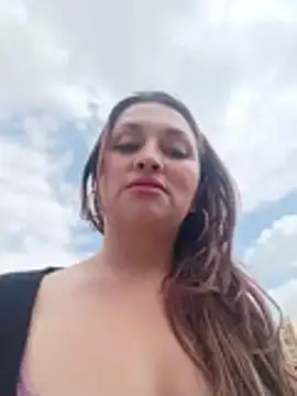 Alejandra_N - Dildo in my pussy until I squirt