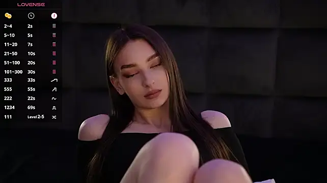 GoldieHarrington - tongue out
