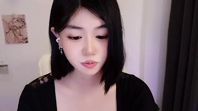 Kitteovo - 诱惑舔肩