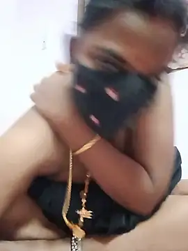 Tamilratchasii - Open boobs