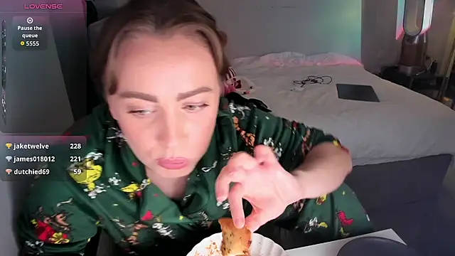 Jjulietterose - DILDO BLOWJOB POV 🍆👅