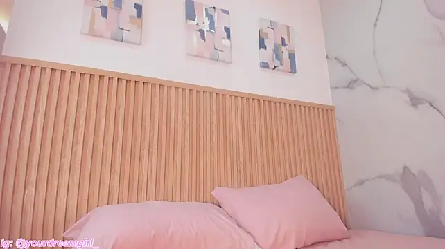 Yourdreamgirl__ - Full-on milking show🐮💦