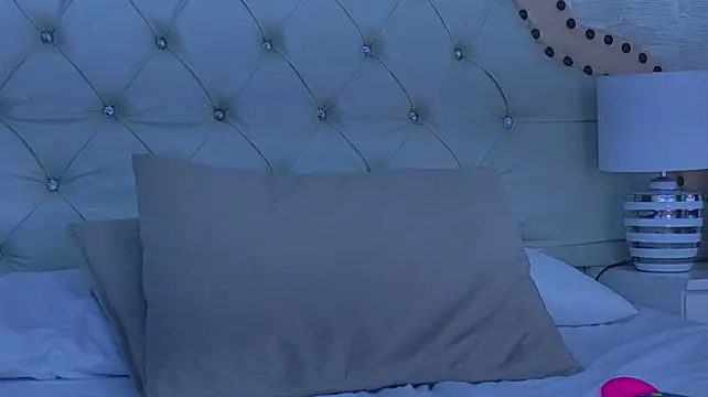 AlaskaWilliams - Footjob with their feet in socks 🍆